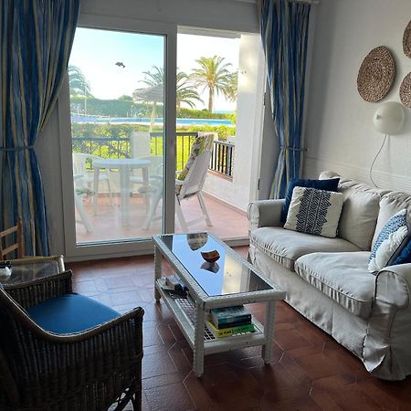 Sea & Pool View Garden Apartment Las Palmeras Nerja Kültér fotó