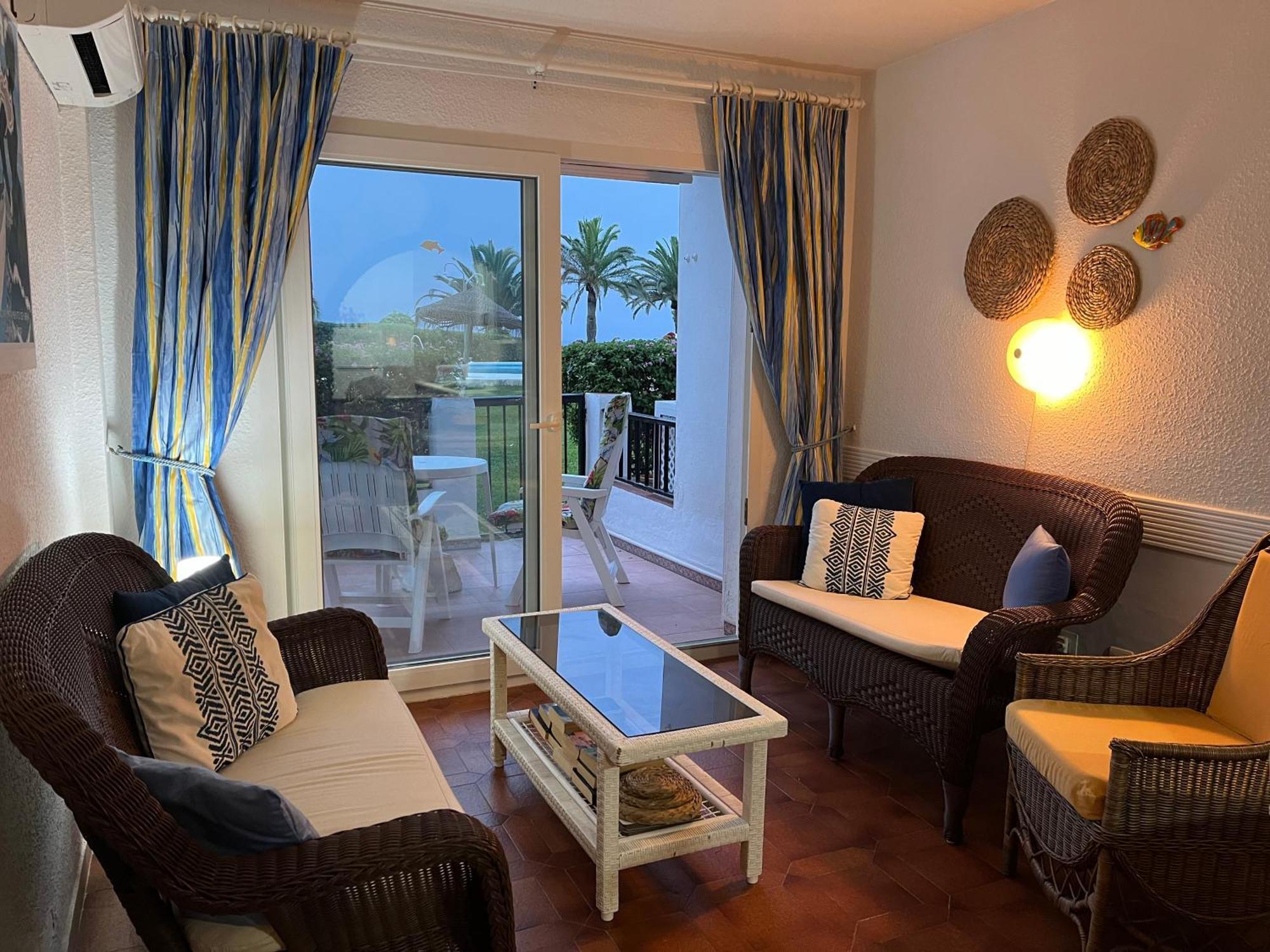Sea & Pool View Garden Apartment Las Palmeras Nerja Kültér fotó