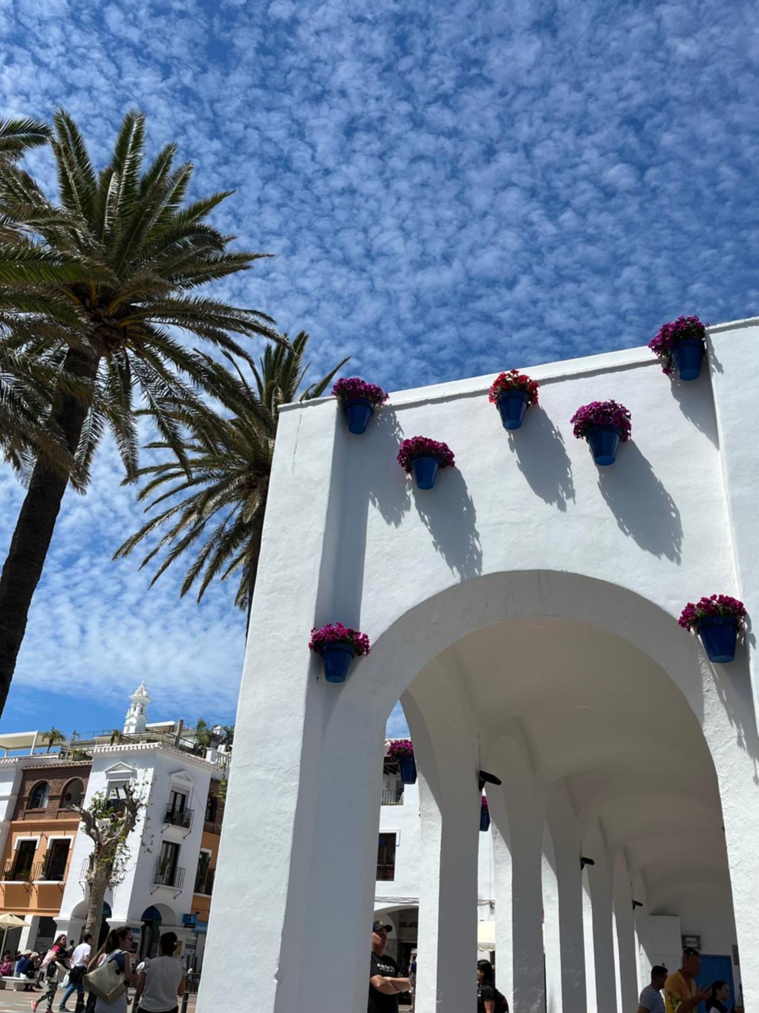 Sea & Pool View Garden Apartment Las Palmeras Nerja Kültér fotó